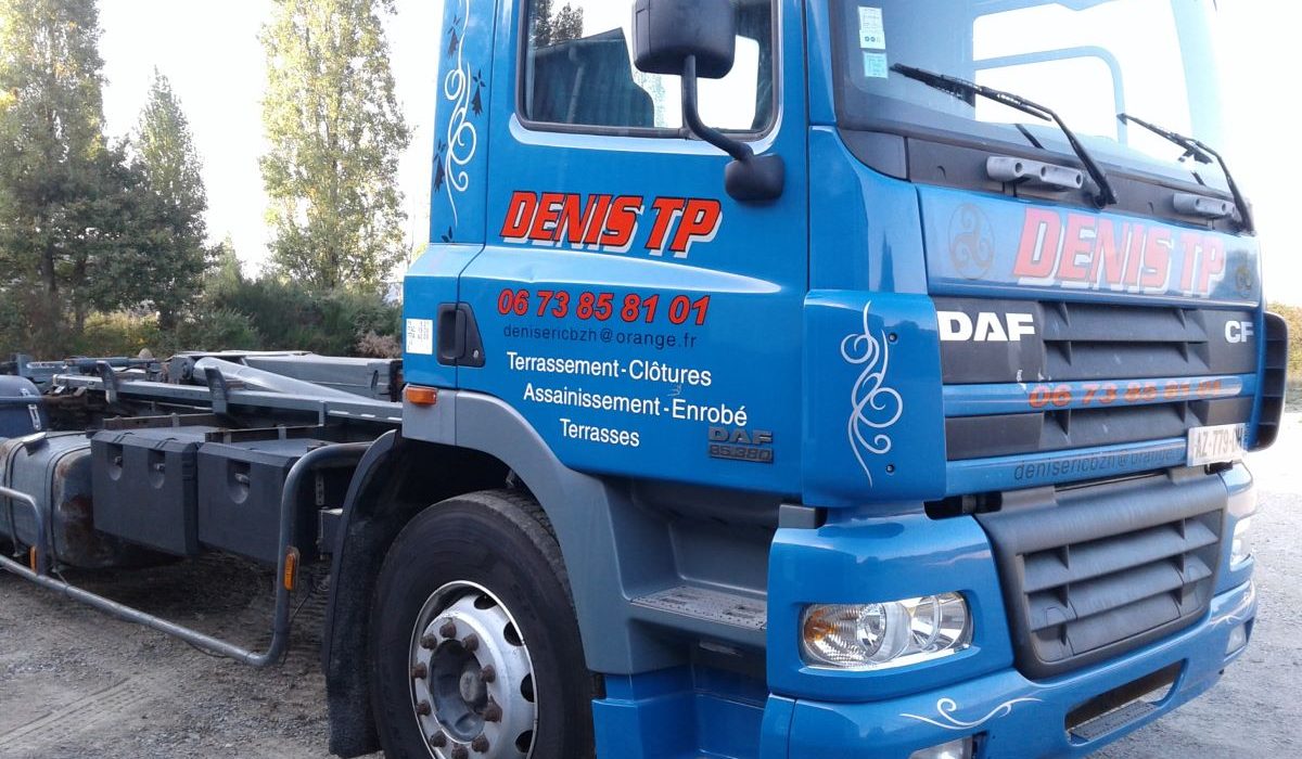 Camion avec marquage